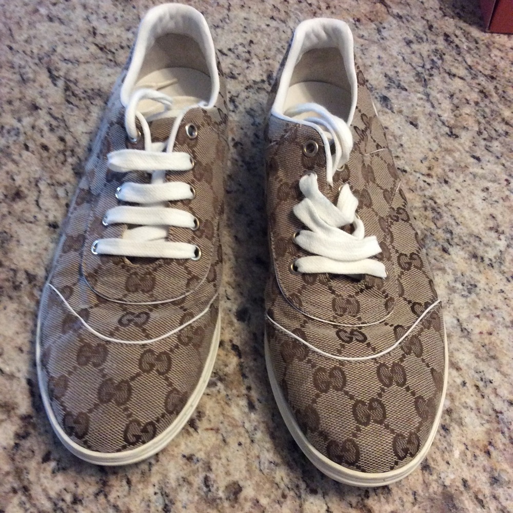 Gucci GG Authentic tennis shoes used size 9 1/2